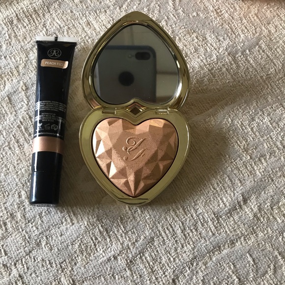 Medium Toned Highlighters - Picture 2 of 3